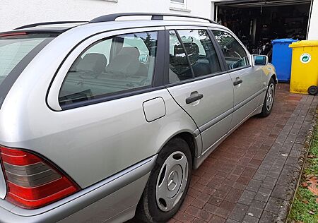 Mercedes-Benz C 240 T CLASSIC Classic