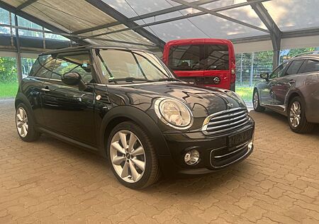 Mini Cooper /1.Hand/BMW-Scheckheft/Pano/Alu17Zoll