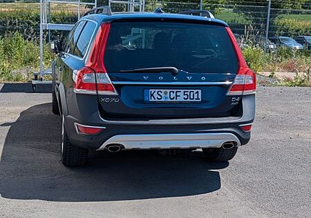 Volvo XC 70 XC70 D4 AWD ACC Navi AHK Automatik Facelift Summ