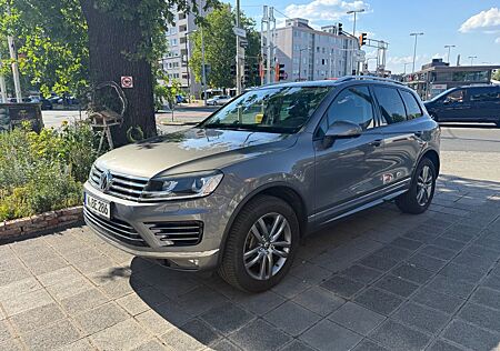 VW Touareg Volkswagen 3.0 V6 TDI SCR Exclusive BMT Terrain...