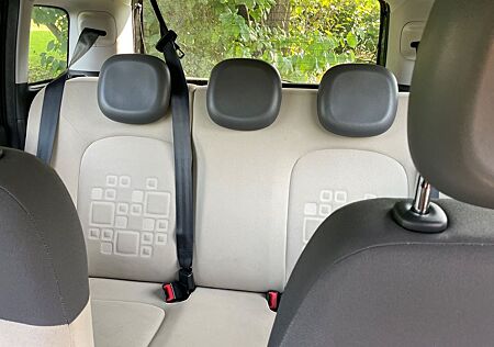 Fiat New Panda 1.2 8V EASY EASY