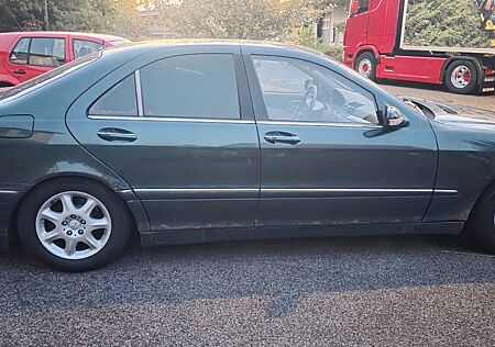 Mercedes-Benz S 320 CDI -