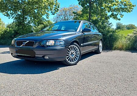 Volvo S60 2.4 T 200PS Isofix Anhängerkupplung Tempomat