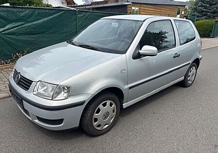 VW Polo Volkswagen 1.0 TRENDLINE