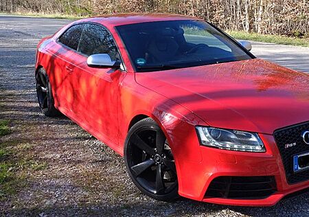Audi RS5 4.2 FSI S tronic quattro -