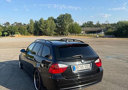 BMW 320i touring -