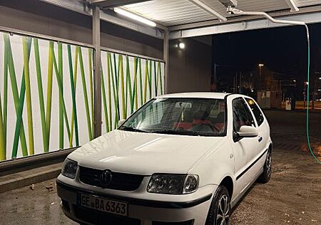 VW Polo Volkswagen 1.4 Basis