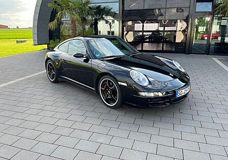 Porsche 997 Carrera 4S Coupé