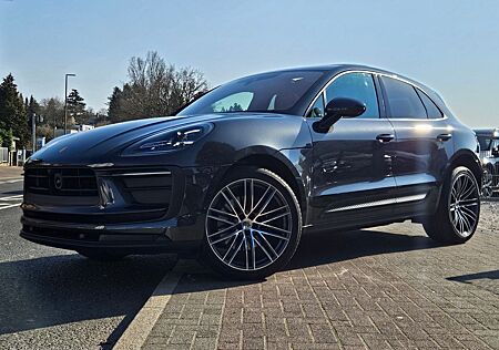 Porsche Macan Turbo 21Zoll DeutschesFahrzeug Panorama