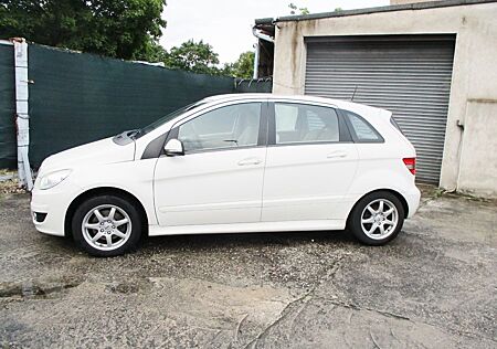 Mercedes-Benz B 180 CDI Bluetec, Navi,Klima,SHZ,Xenon
