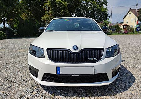 Skoda Octavia RS Combi 2.Hand|Bi-XENON|DSG|SHZ|8-fach