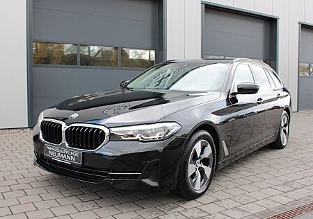 BMW 520d Touring xDrive LHZ SHZ LED AUT PDC LIVE