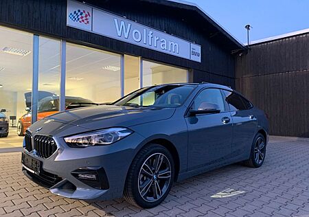 BMW 220 i Gran Coupe Sport Line
