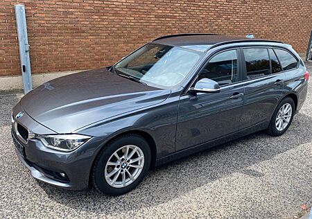 BMW 318d Touring Navi*SitzHzg*PDC*LED*HU Neu