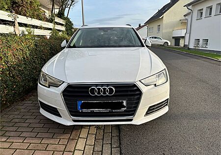 Audi A4 2.0 TDI Avant -