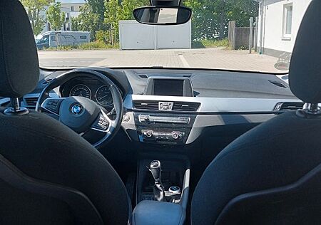 BMW X1 sDrive18i -