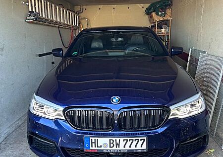 BMW 530d xDrive A -M Paket 360' Camera .. Service
