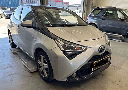 Toyota Aygo (X) Aygo -sky*KAMERA*TEMPOMAT*-TOUCH
