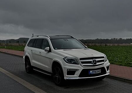 Mercedes-Benz GL 350 4MATIC AMG 7Sitzer