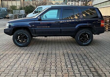 Jeep Grand Cherokee 5.2 Limited Auto Limited
