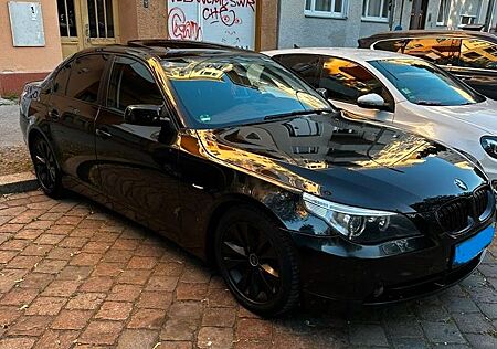 BMW 523i E60 Scheckheftgepflegt TÜV neu