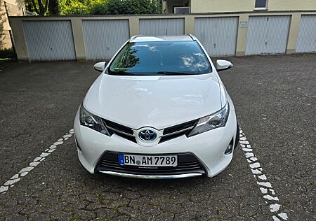 Toyota Auris Touring Sports Auris Hybrid