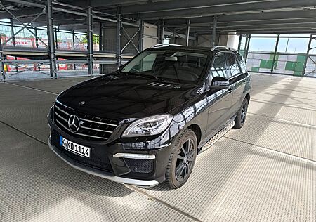 Mercedes-Benz ML 250 BlueTEC 4MATIC - ML63 AMG OPTIK