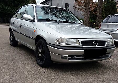 Opel Astra F CC Liebhaberauto