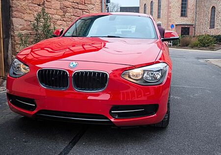 BMW 116i Sport Line Sport Line