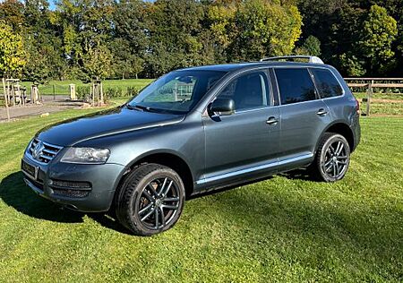 VW Touareg Volkswagen 3.0 V6 TDI Tiptronic Individual