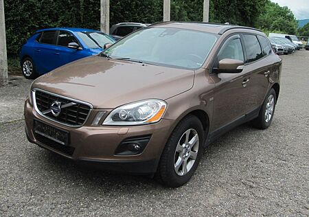 Volvo XC 60 XC60 2.4 D4 AWD Automatik Kinetic