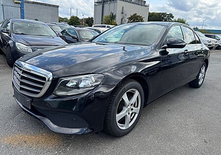 Mercedes-Benz E 220 d Autom Navi Original Schwarz