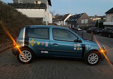 Renault Clio Blue Sensation 1.2 16V Blue Sensation