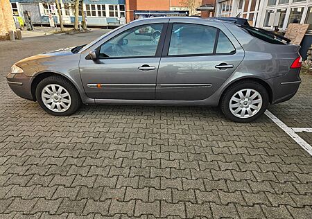 Renault Laguna Privilege 1.8 16V Automatik