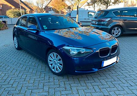 BMW 118d F20 Tiefseeblau