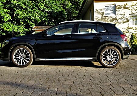 Mercedes-Benz GLA 250 AMG