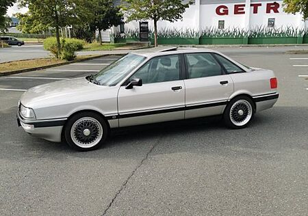Audi 90