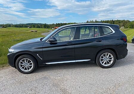 BMW X3 xDrive20i, HUD, Garage, 1. Hd, Laser, DAB