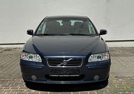 Volvo S60 Lim. D5 Momentum/KLIMA/LEDER/SEHR SAUBER