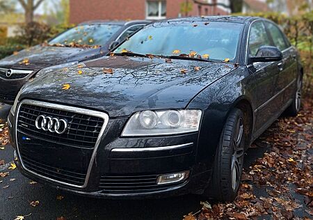 Audi A8 3.2 FSI tiptronic quattro -