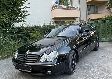 Mercedes-Benz CLK 200 gebraucht kaufen Mercedes-Benz CLK 200 CGI AVANTGARDE