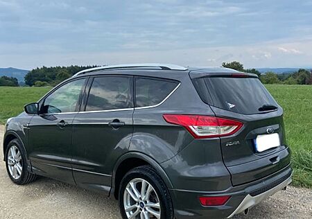 Ford Kuga 2,0 TDCi 4x4 132kW Individual PowerShif...