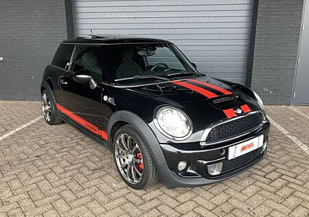 Mini Cooper SD 2.0 Monte Carlo XENON-PANO-LEDER