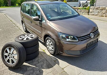VW Touran Volkswagen BMT| 7-Sitze| 8 Reifen| AHK| ZR gewechsel