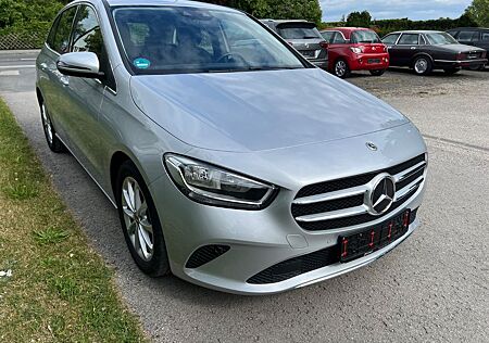 Mercedes-Benz B 180 , NAVI,KAMERA,SHZ, Tempomat