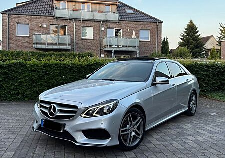 Mercedes-Benz E 220 AMG STYLING PAKET BlueTEC AVANTG. Autom