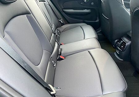 Mini Cooper Clubman Cooper Essential Trim Automat...