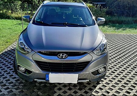 Hyundai ix35 2.0 CRDi FIFA World Cup EDITION Gold 4W...