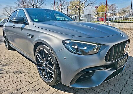 Mercedes-Benz E 63 AMG E 63 S 4MATIC+ Pano/Burmaster/360 Kamera/ Carbon