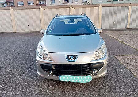 Peugeot 307 SW-Kombi-Navigation-